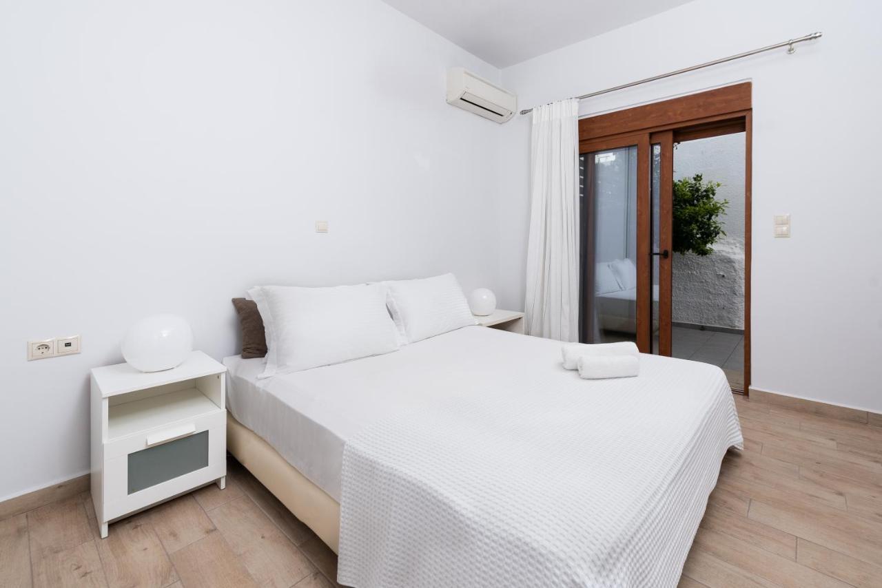 Ritas Modern In-City House Rhodes City Exterior photo